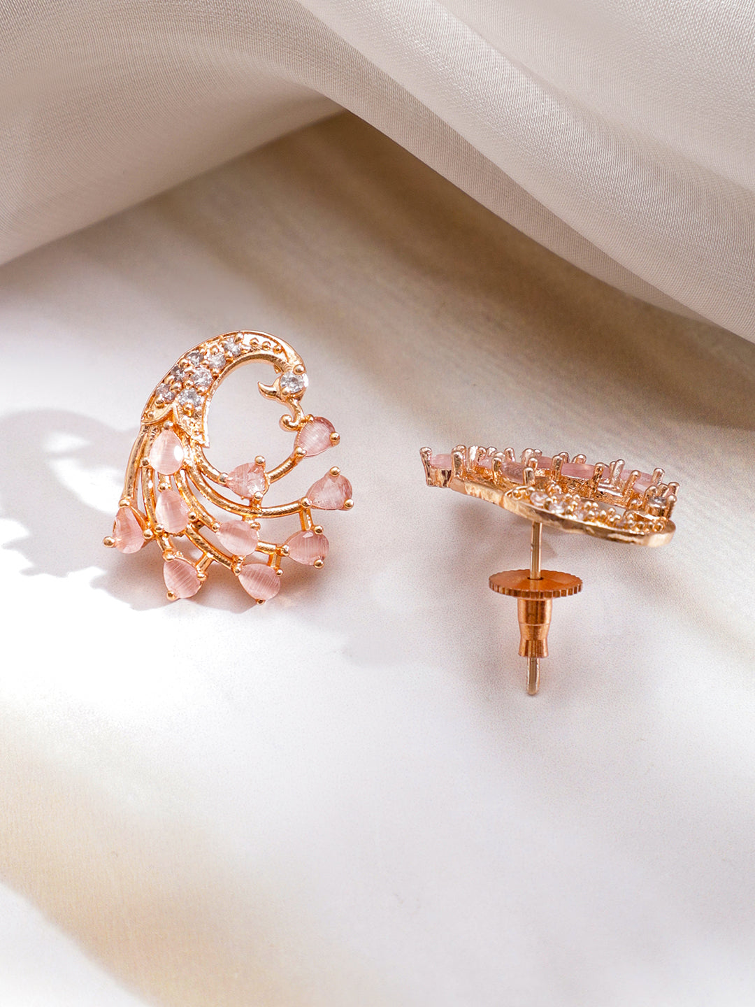 Gold Toned Pink Stud Earrings フリーサイズ