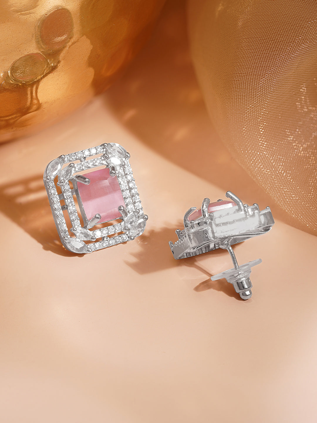 Pastel Prism Glow Stud Earrings フリーサイズ