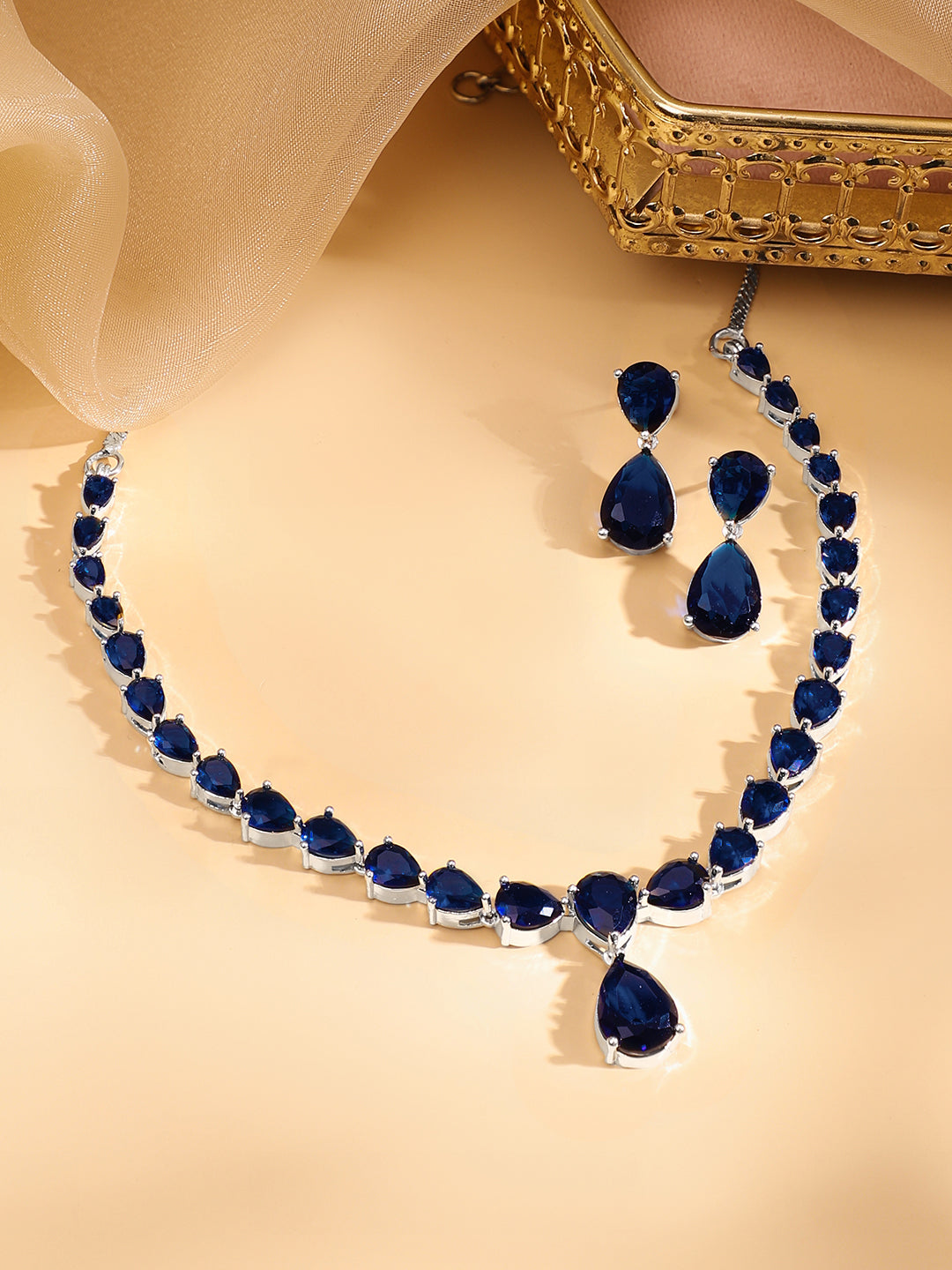 Chic Saphire Blue Necklace Set Blue