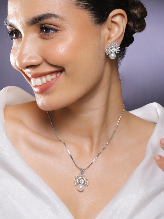 Silver Toned Pearl Drop Necklace フリーサイズ