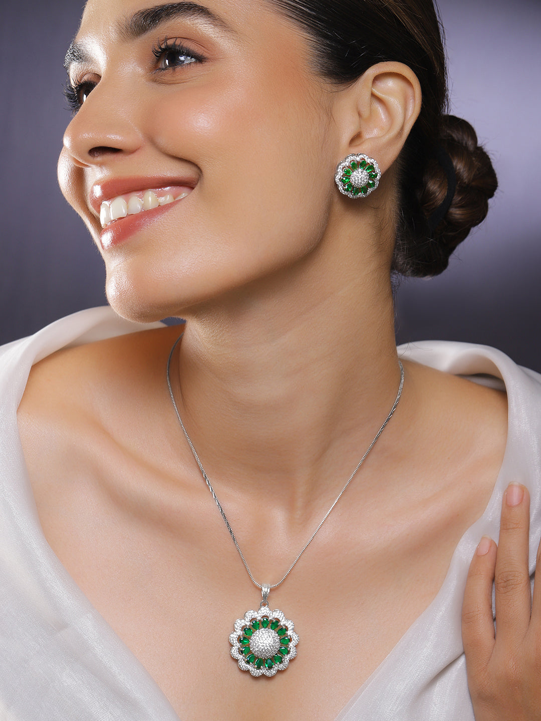 American Diamond Zirconia Floral Green Pendant Set フリーサイズ