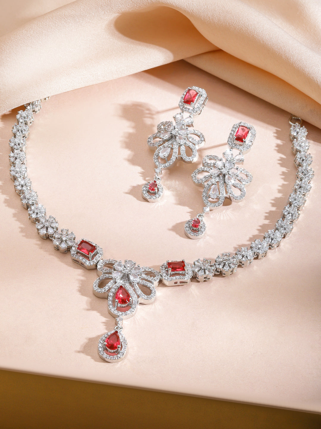 Red Studded American Diamond Zirconia Floral Necklace Set フリーサイズ