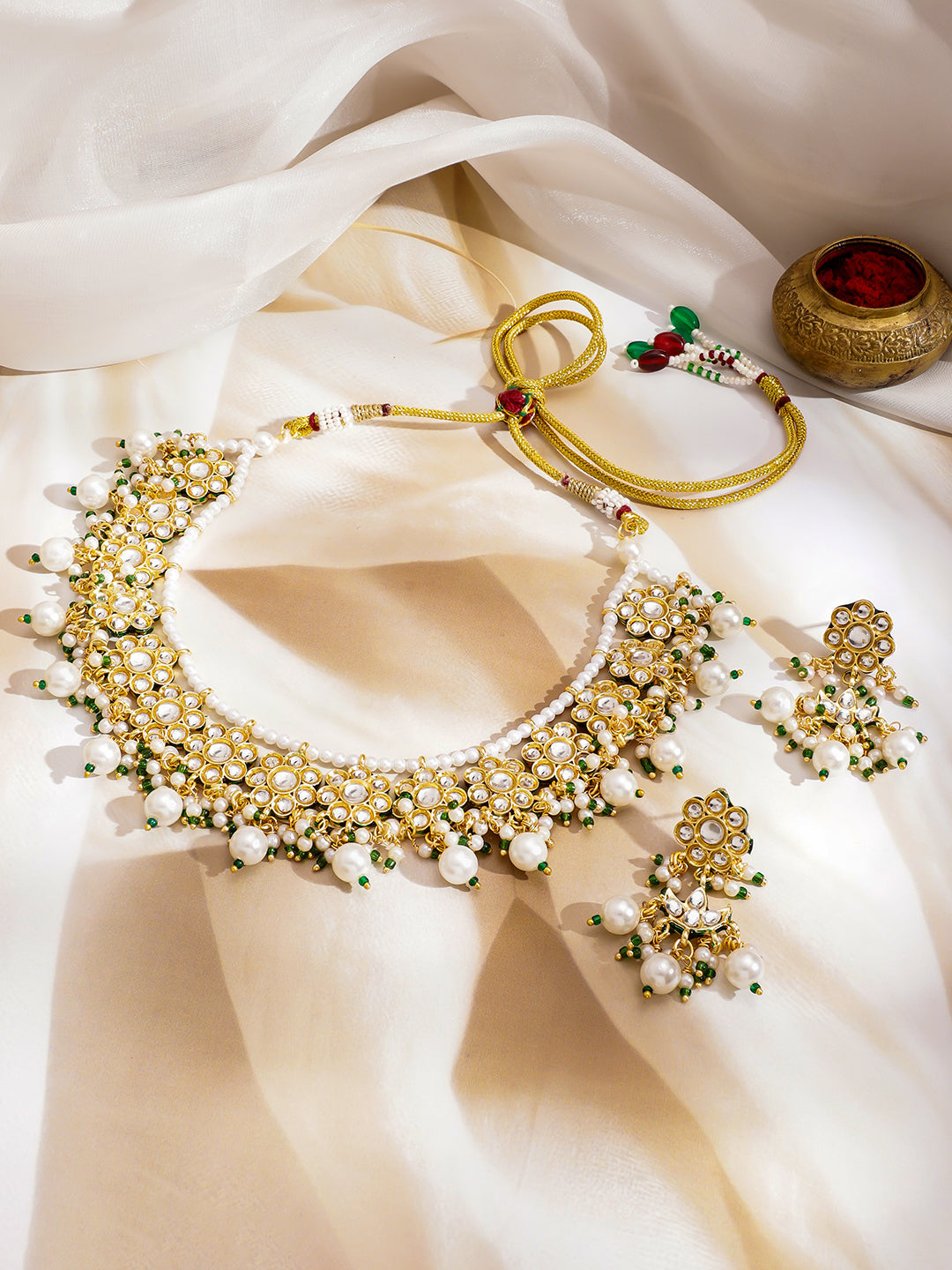 Kundan Grace in Emerald Bloom Necklace Set フリーサイズ