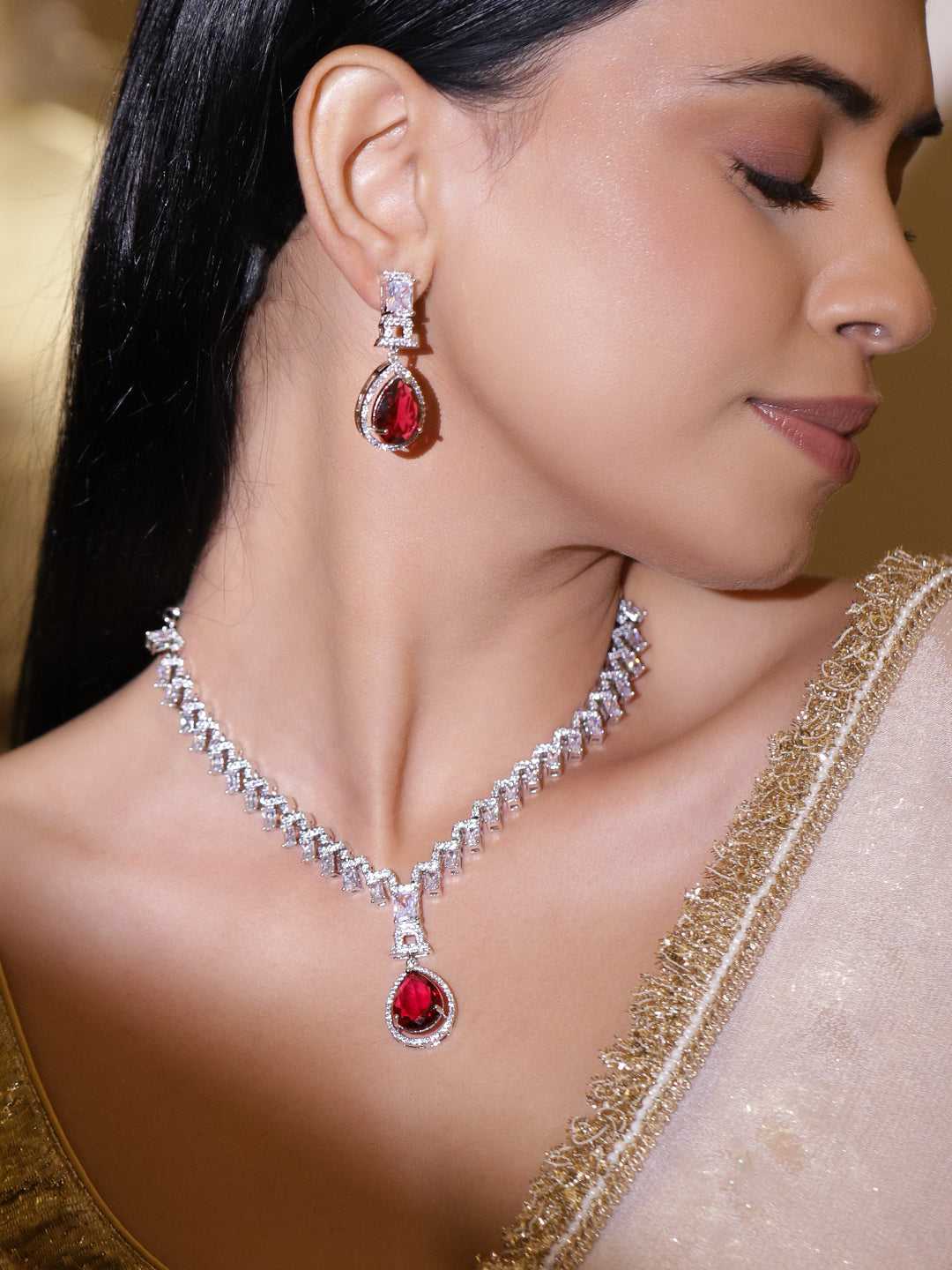 Ruby Glow American Diamond Zirconia White Necklace Set フリーサイズ