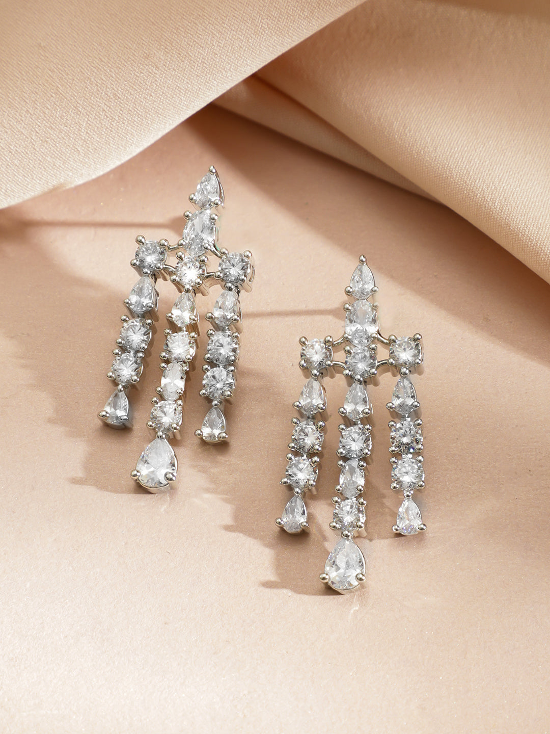 Crystal Studded White Necklace Set フリーサイズ