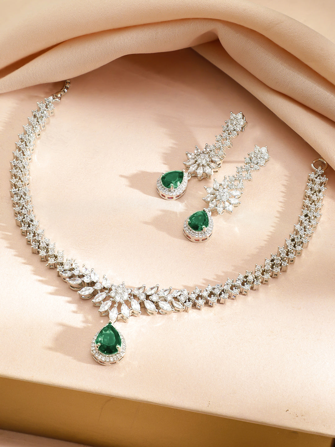 Whispers of Earth and Elegance Necklace Set フリーサイズ