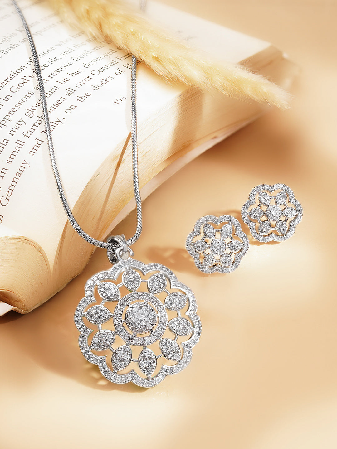 Everyday Bloom Sparkle Pendant Set Length - Necklace - 21 cm
