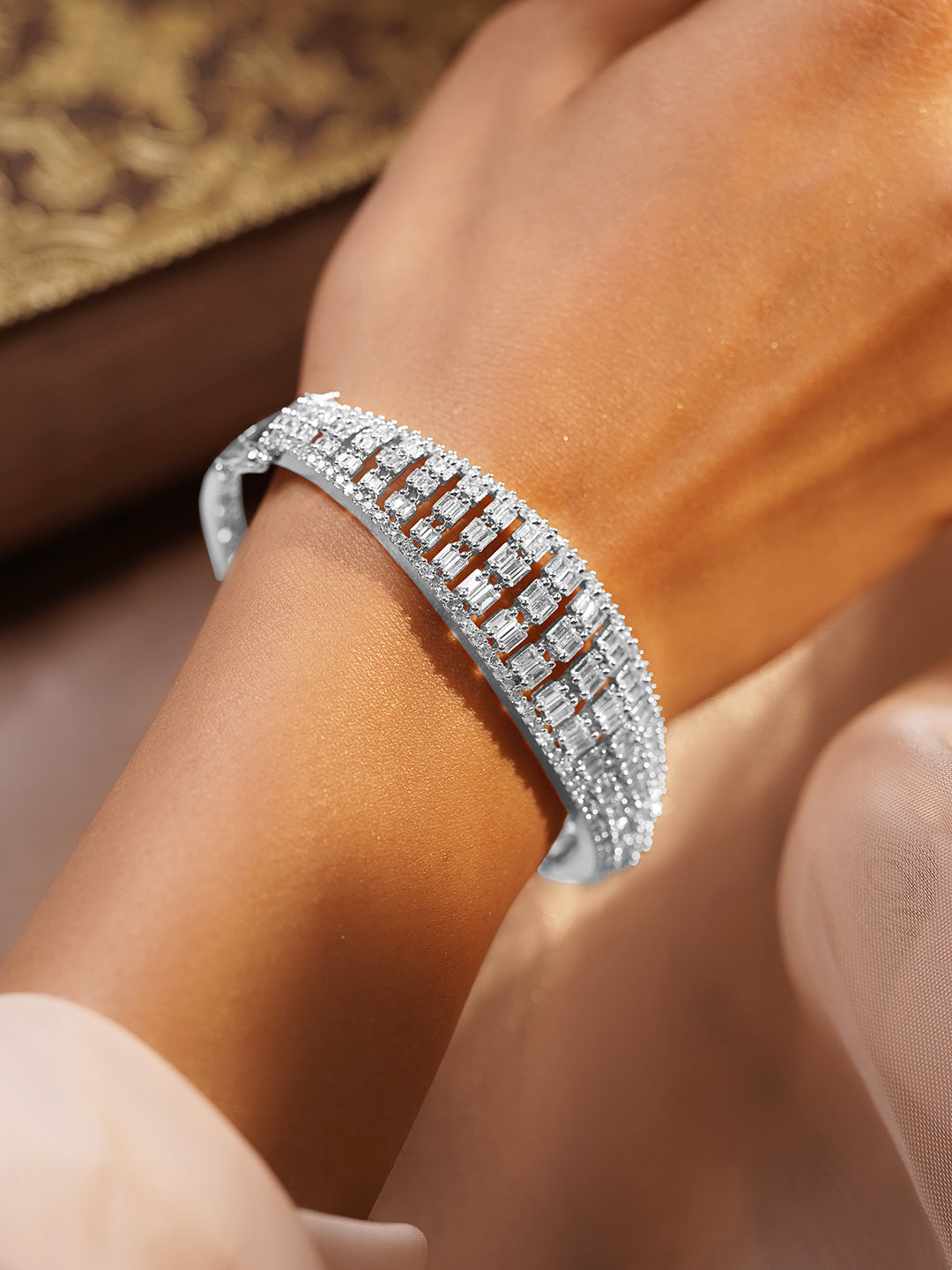 Timeless Cubic Zirconia Statement Bracelet フリーサイズ