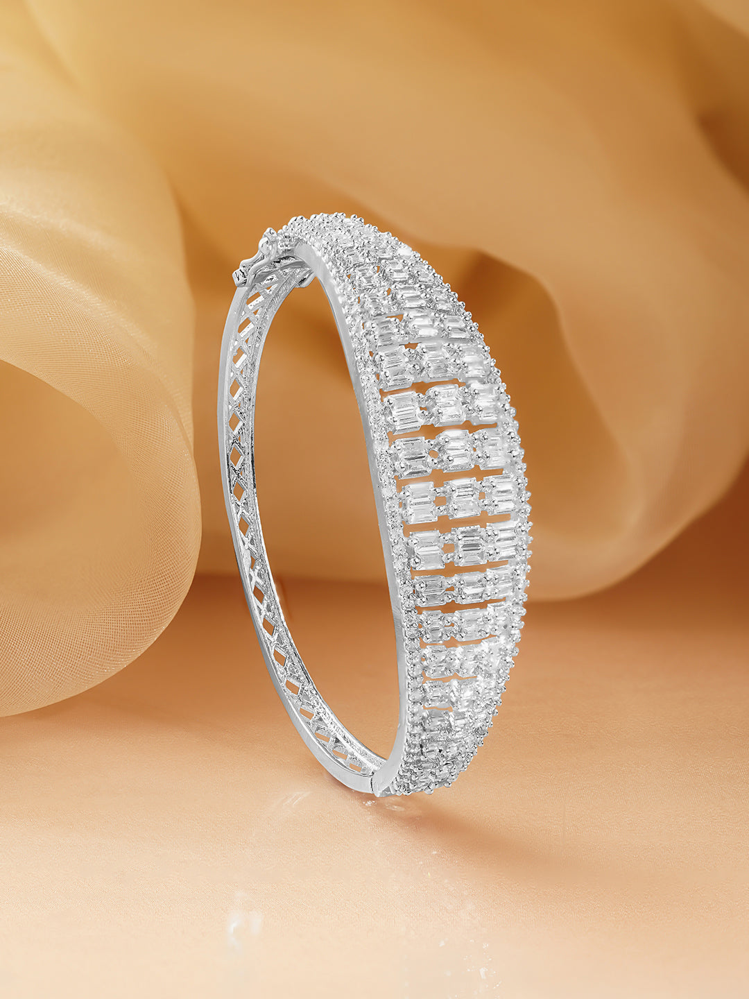 Timeless Cubic Zirconia Statement Bracelet フリーサイズ