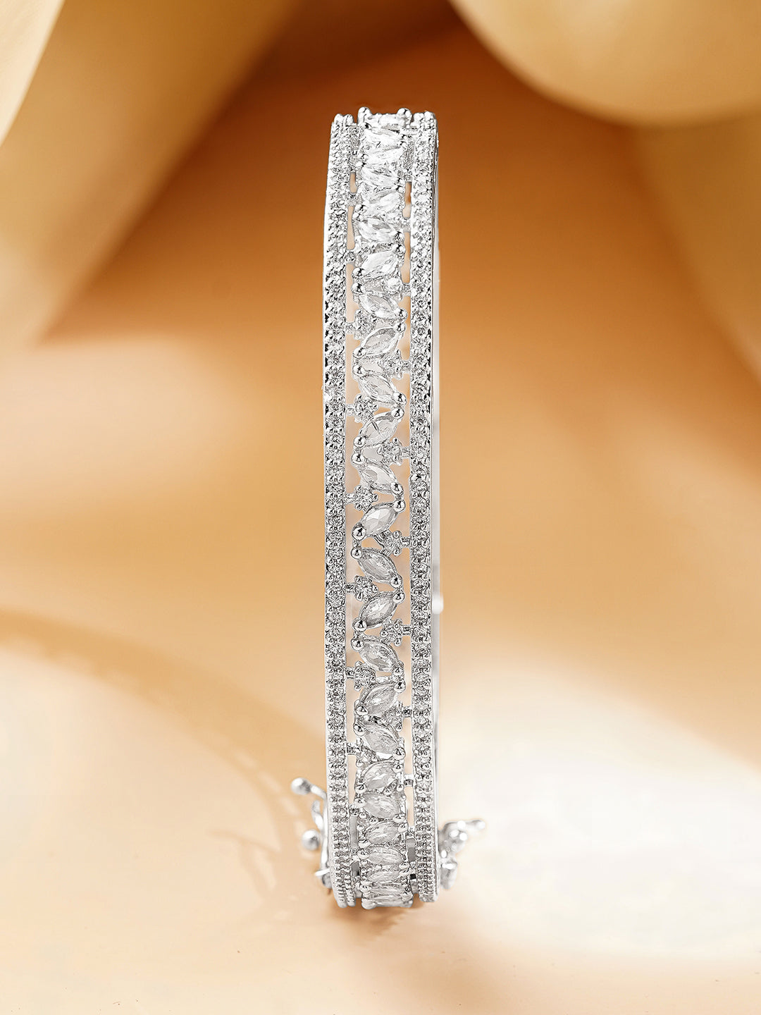Sparkling Silver Shine Cubic Zirconia Bracelet フリーサイズ