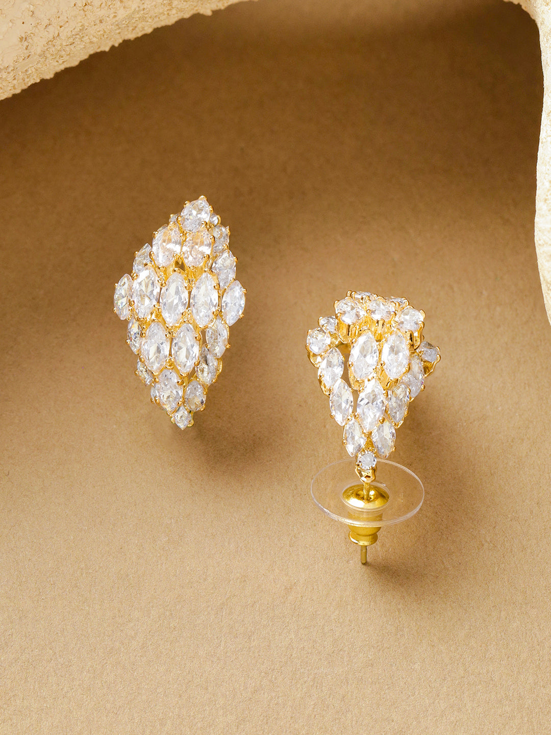 Gold Toned Crystal Stud Earrings フリーサイズ