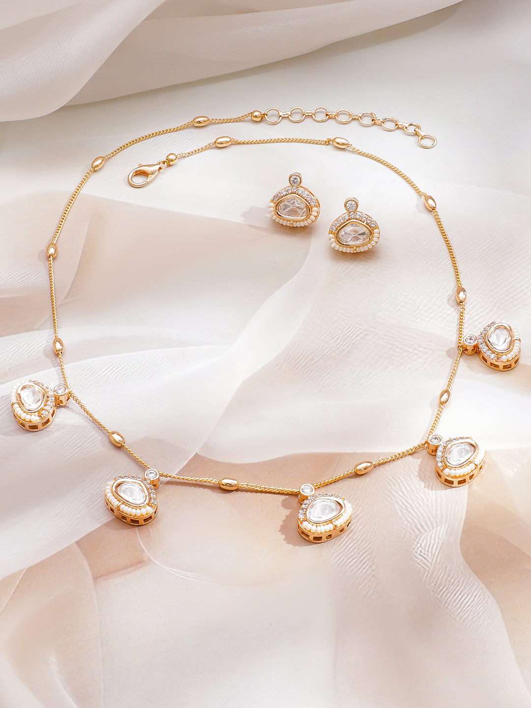 Dewdrops Kundan Necklace Set フリーサイズ