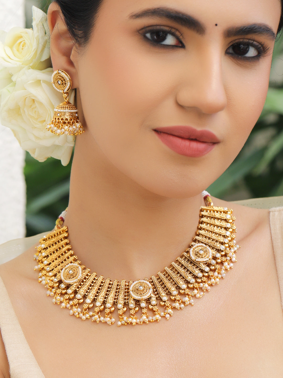 Regal Trinity Necklace with Jhumka フリーサイズ