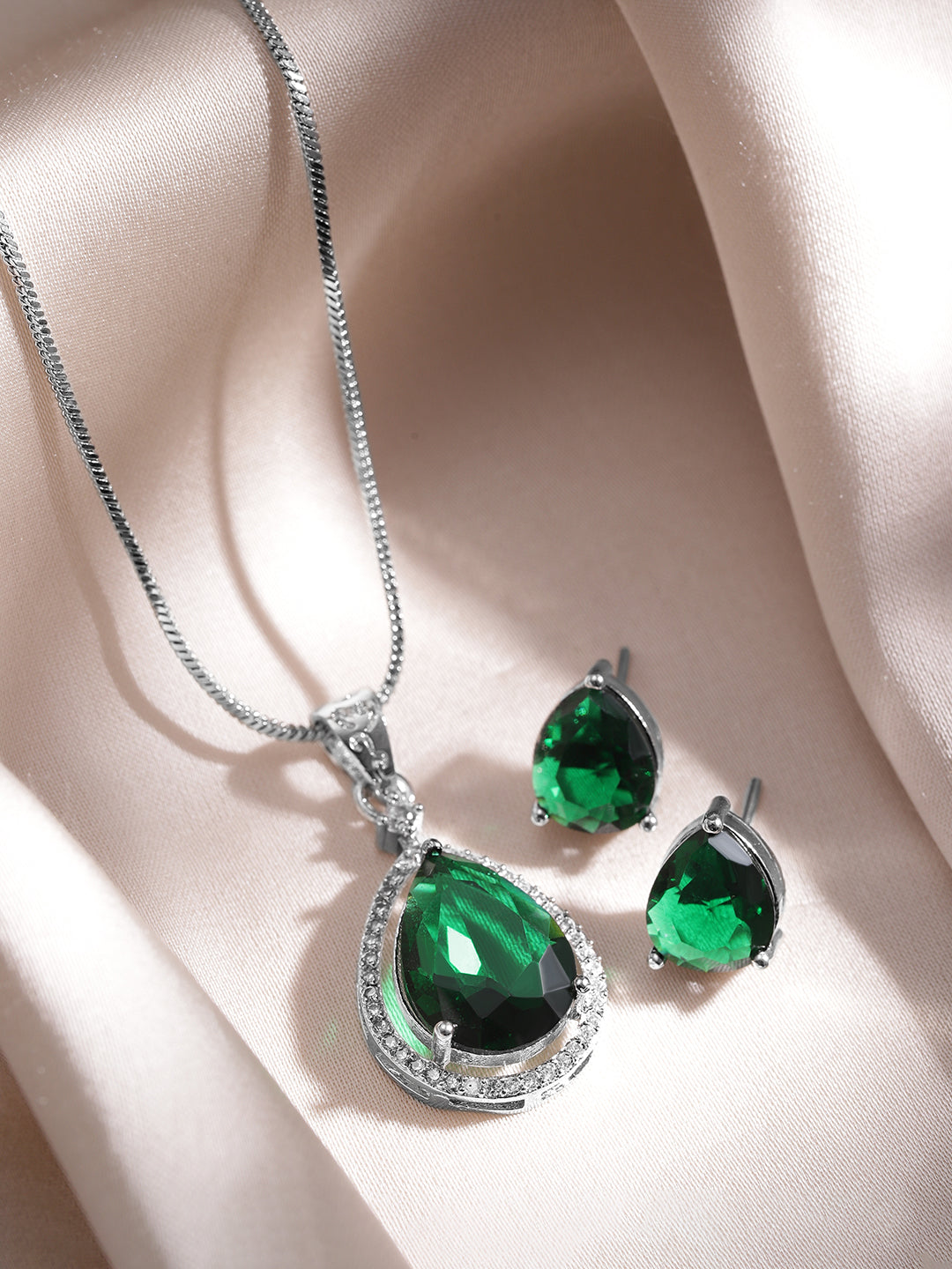 American Diamond Zirconia Green Pendant Necklace Set フリーサイズ