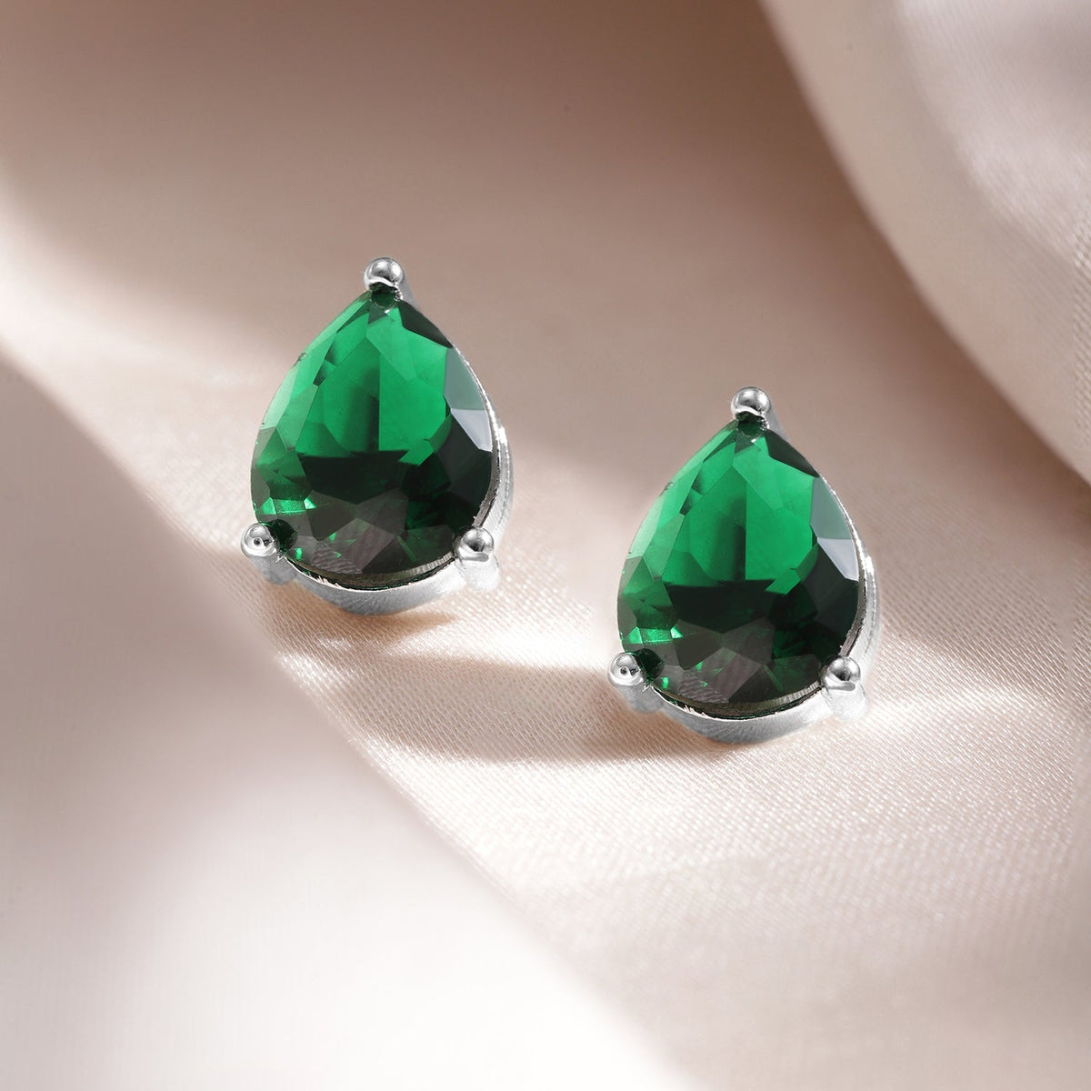 American Diamond Zirconia Green Pendant Necklace Set フリーサイズ