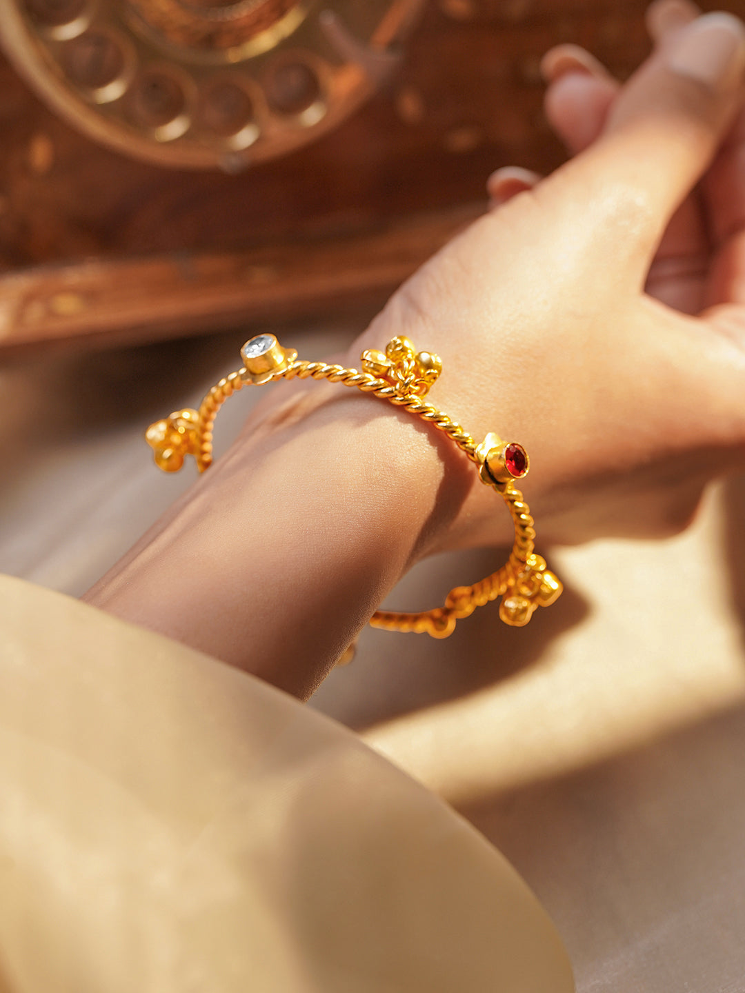 Ghungroo Rhythm Gold Kada Bangle フリーサイズ