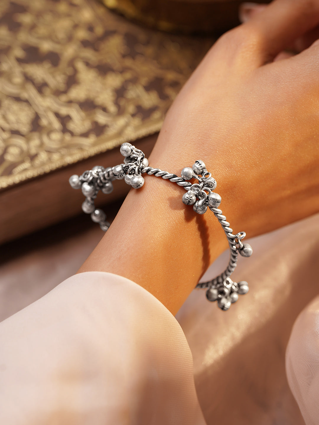 Antique Oxidised Twisted Kada Bracelet フリーサイズ