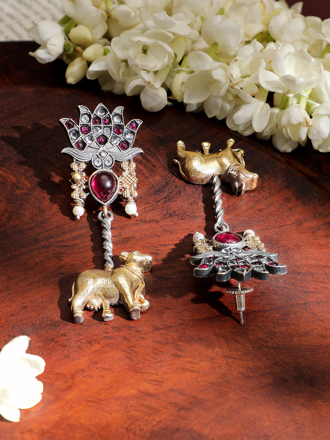 Artistic Lotus Cow Pink Statement Earrings フリーサイズ