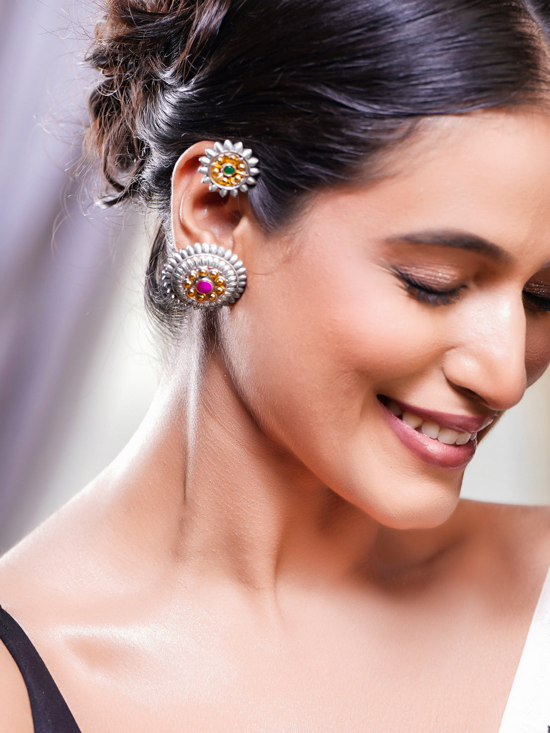 Oxidised Silver Tone Brass Green & Ruby Pink Floral Statement Ear Cuff フリーサイズ