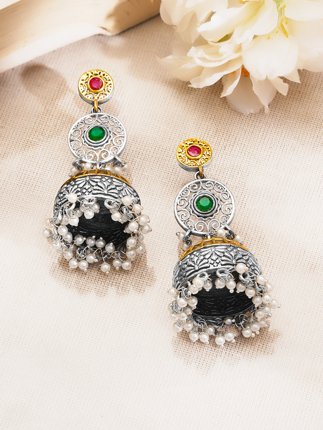 Rubans Oxidised Dual Tone Silver Gold Brass Green Red Pearl Jhumki Earrings フリーサイズ