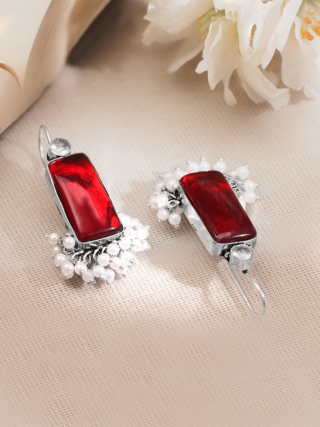 Rubans Oxidised Silver Plated Brass Ruby Red Rectangular Pearl Drop Earrings フリーサイズ