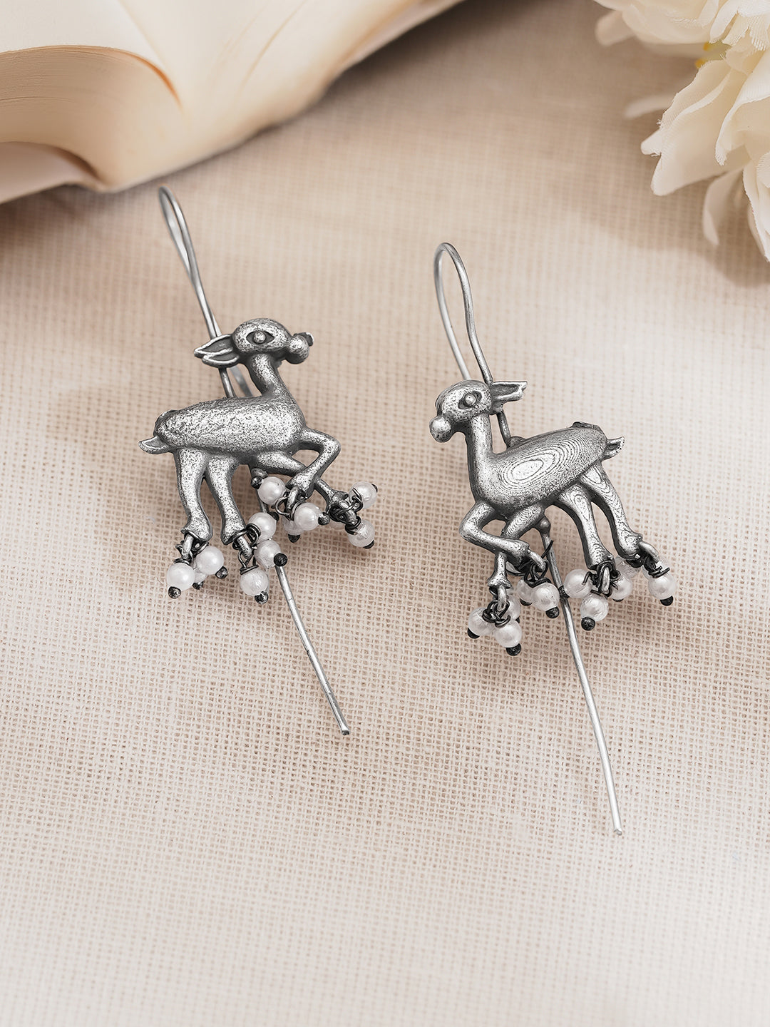 Oxidised Silver Tone Brass Deer Pearl Statement Ear Cuff Earrings フリーサイズ