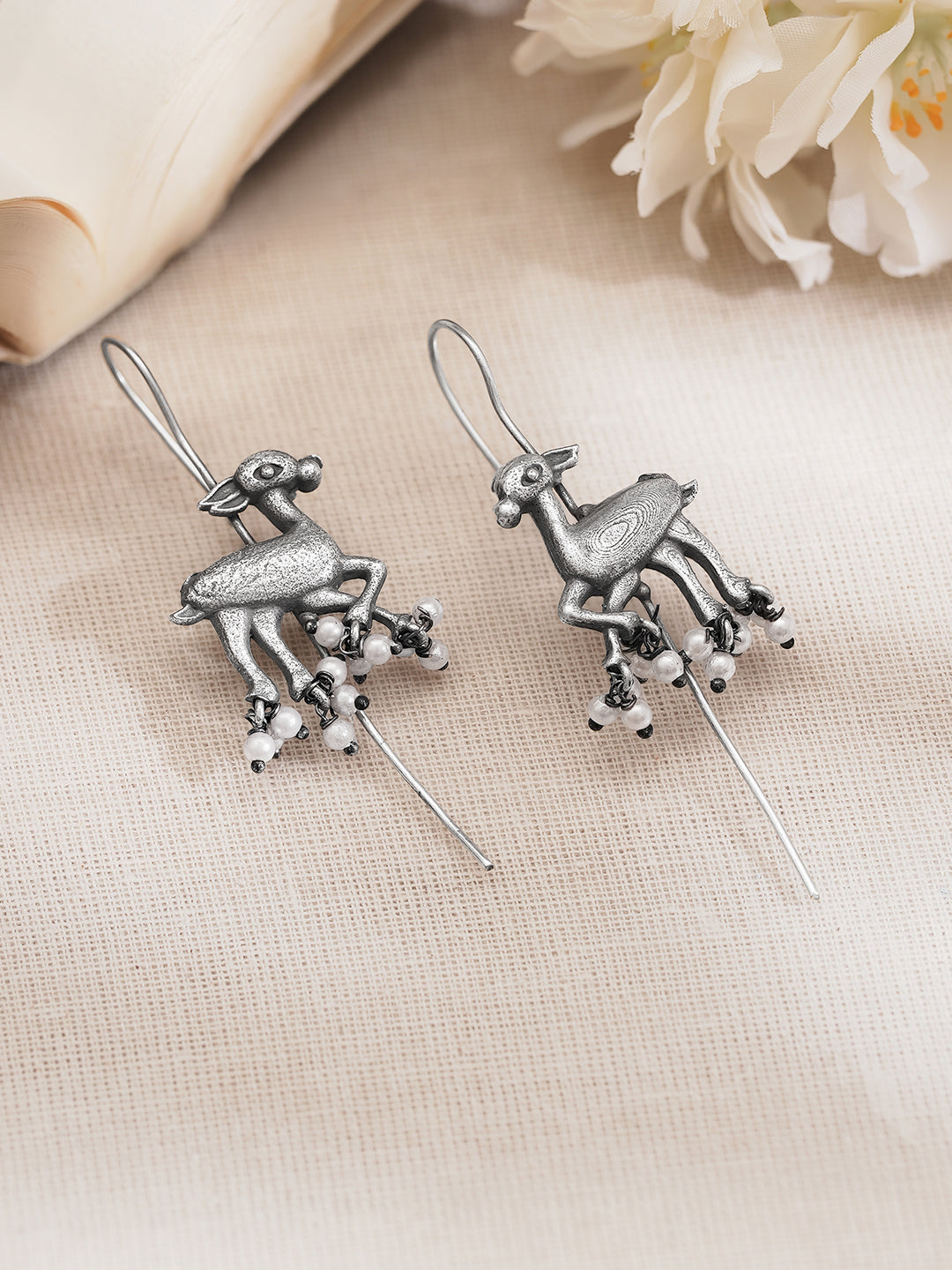 Oxidised Silver Tone Brass Deer Pearl Statement Ear Cuff Earrings フリーサイズ