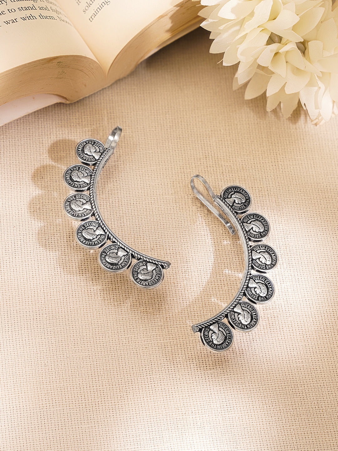 Heritage Coin Curve Earcuff Earrings フリーサイズ