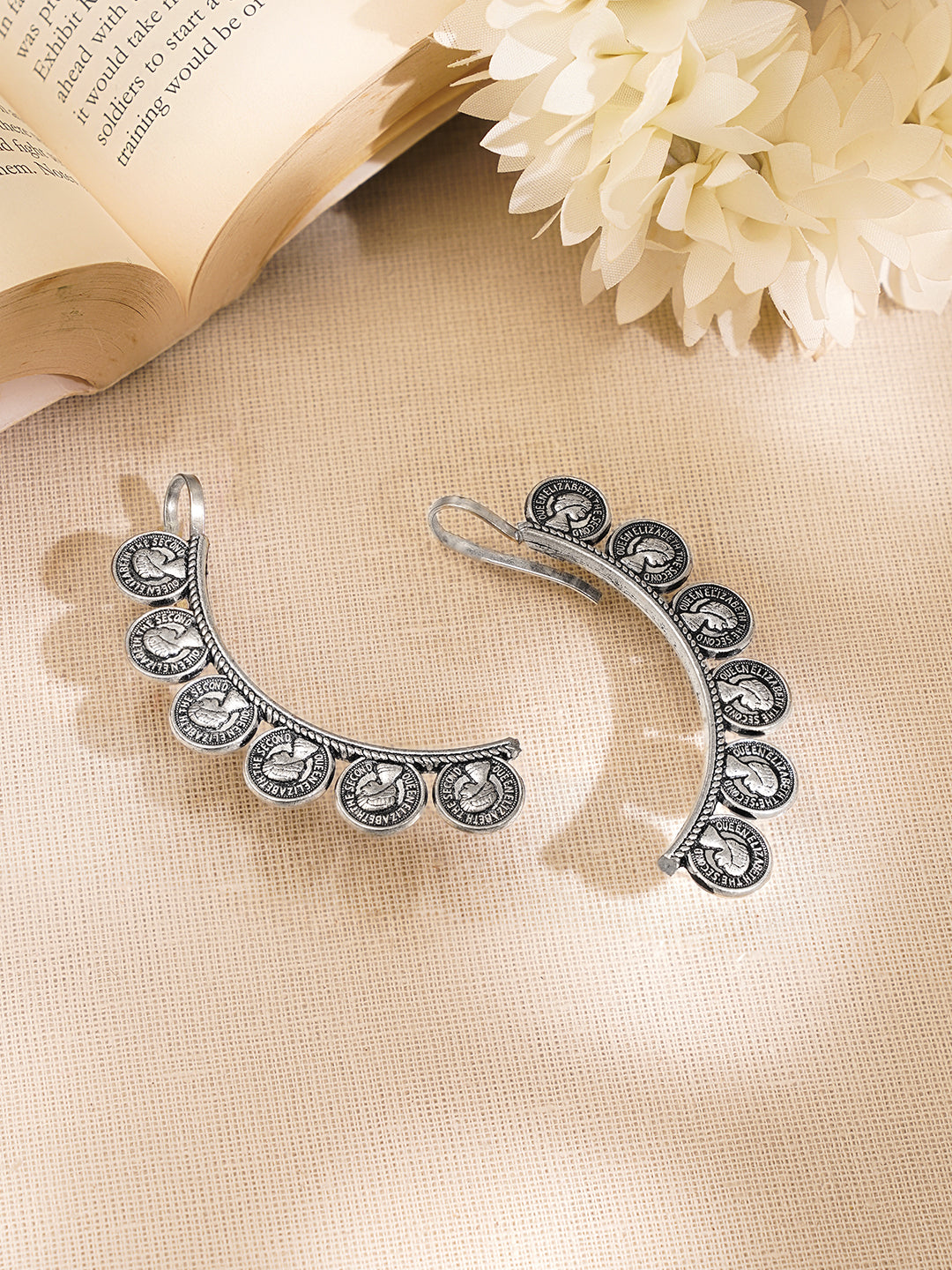 Heritage Coin Curve Earcuff Earrings フリーサイズ