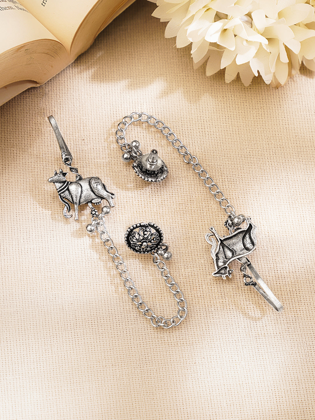 Oxidised Bull Chain Statement Ear Cuffs フリーサイズ