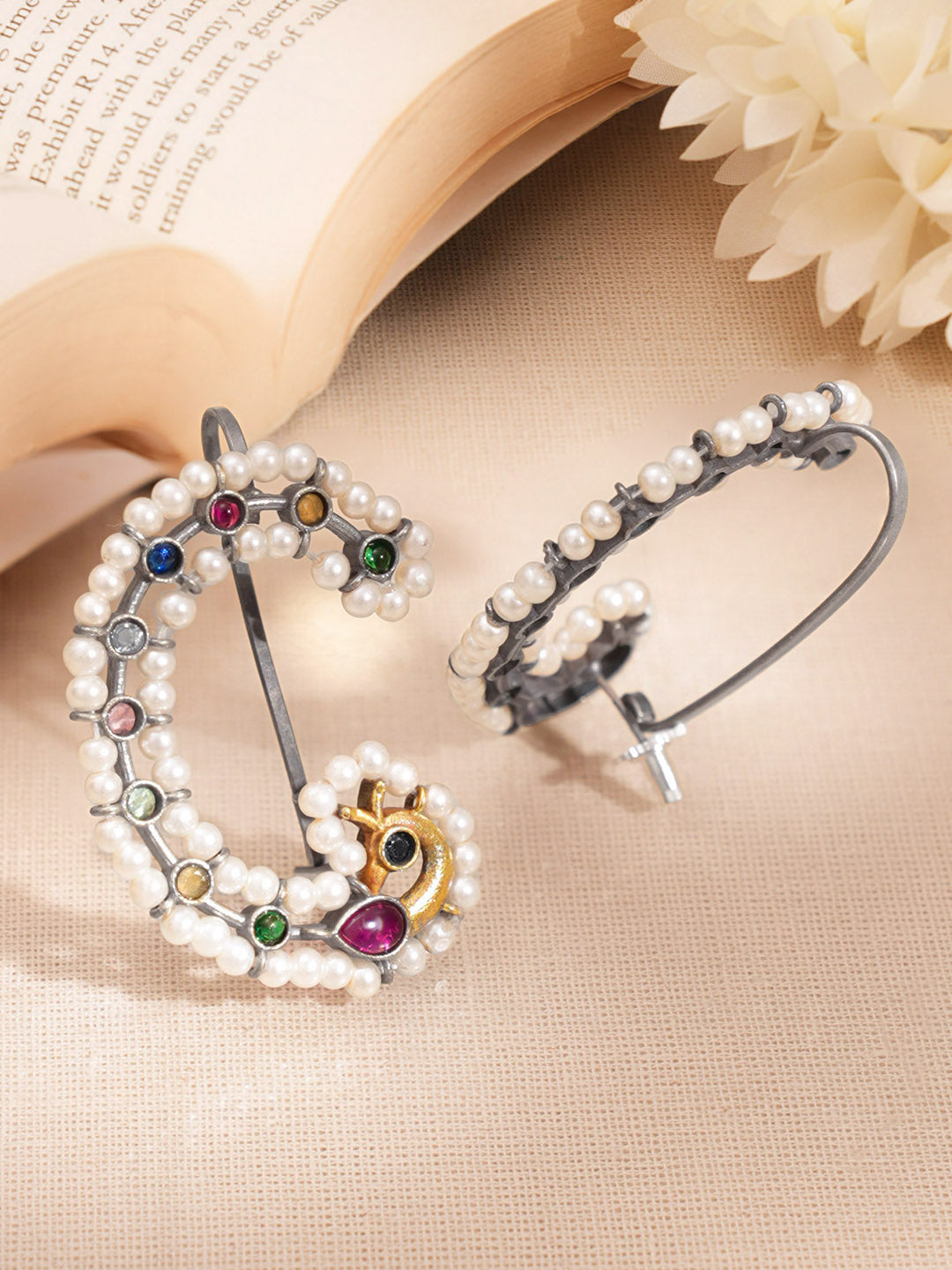 Multicolor Crystal Pearl Ear Cuffs Length - L: 6.3 cm