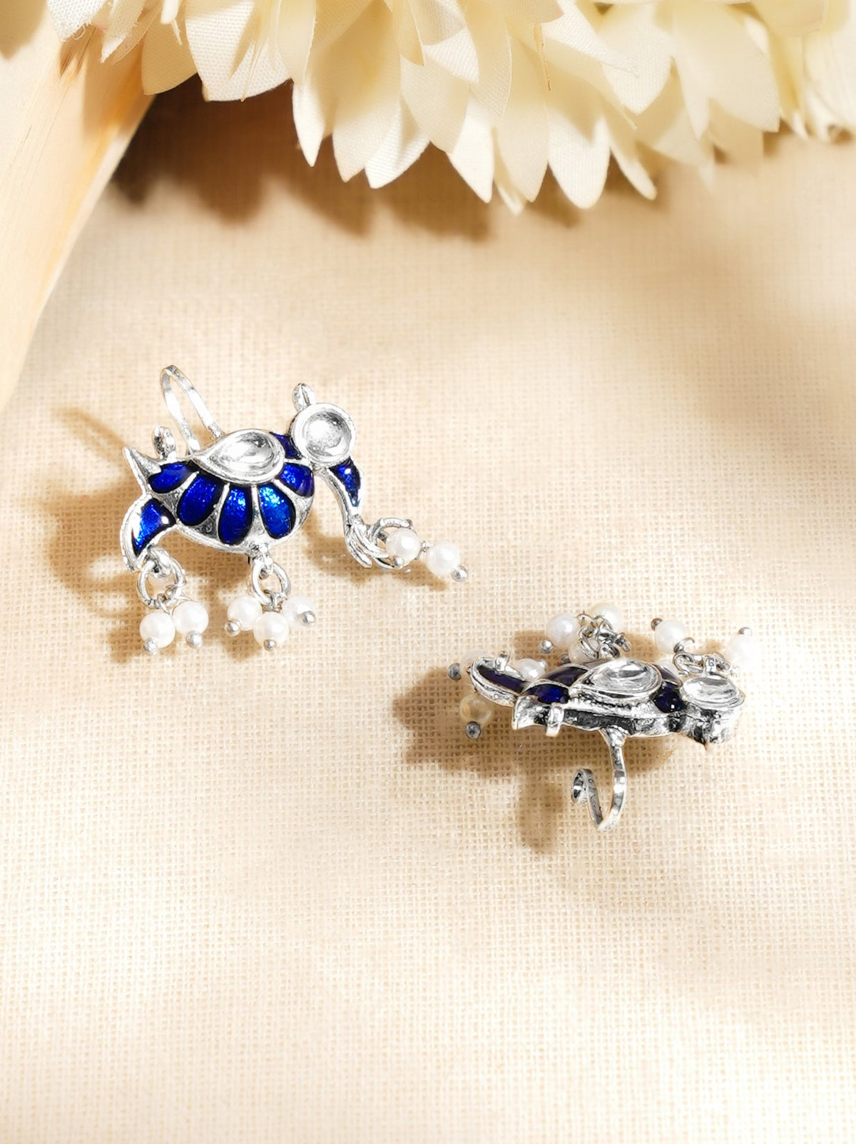 【Rubans】Rhodium Plated Blue Peacock Meenakari Pearl Earrings｜ロジウムメッキ ブルーピーコック ミーナカリ パール ピアス