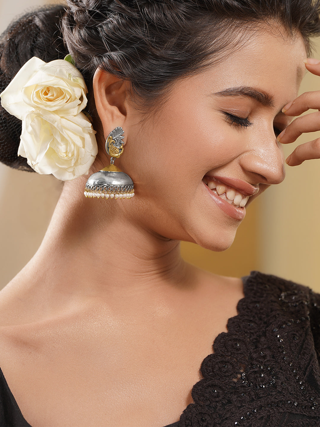 Dual Tone Oxidised Brass Peacock Pearl Beaded Jhumka Earrings フリーサイズ