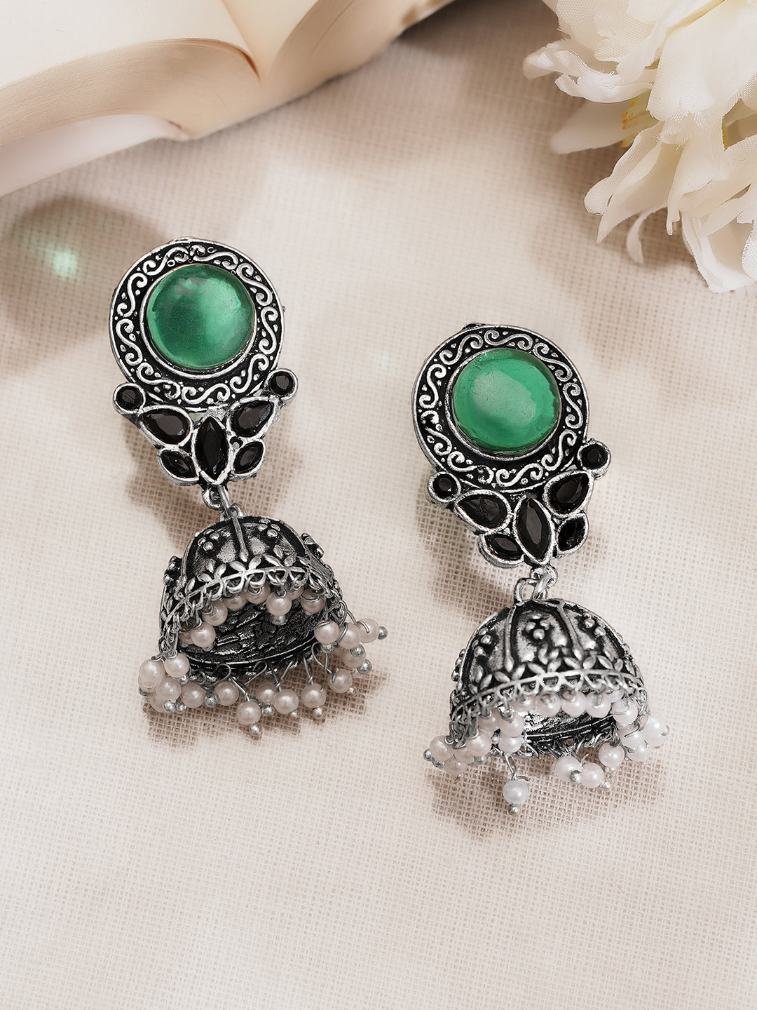 Oxidised Silver Tone Brass Emerald Studded Floral Stud Jhumka Earrings フリーサイズ