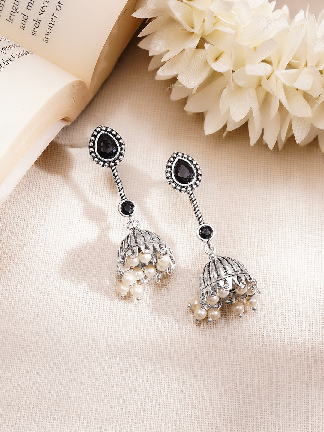 【Rubans】 Oxidised Pearl Drop Jhumkas｜オキシダイズド パールドロップ ジュムカ