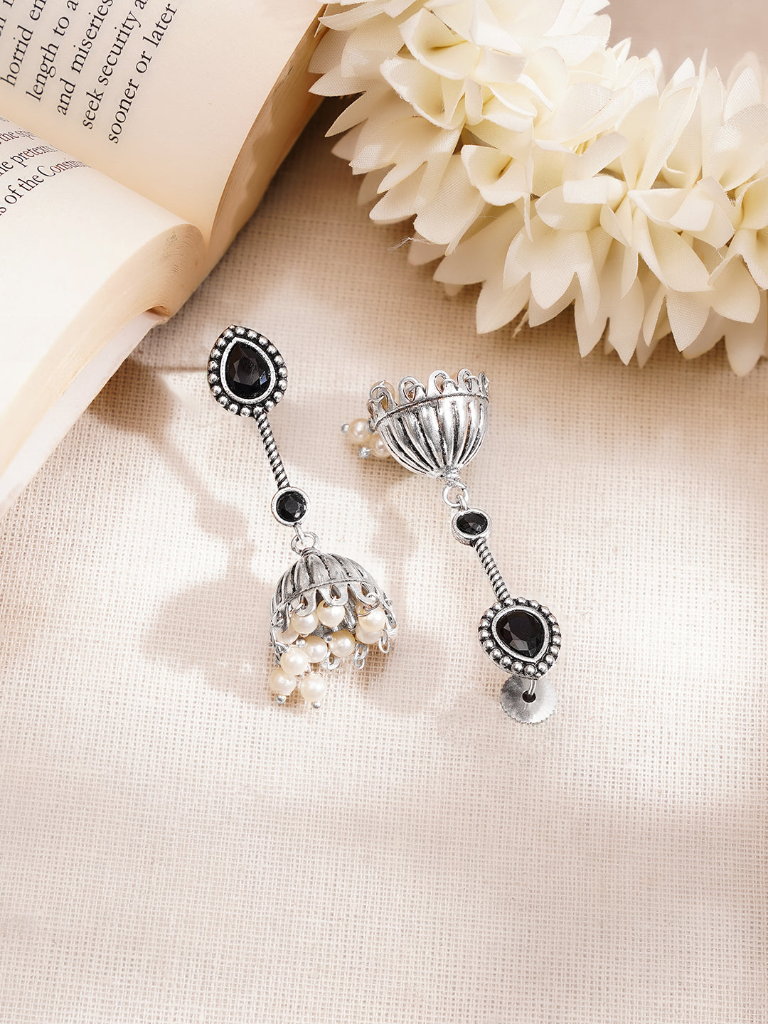 【Rubans】 Oxidised Pearl Drop Jhumkas｜オキシダイズド パールドロップ ジュムカ
