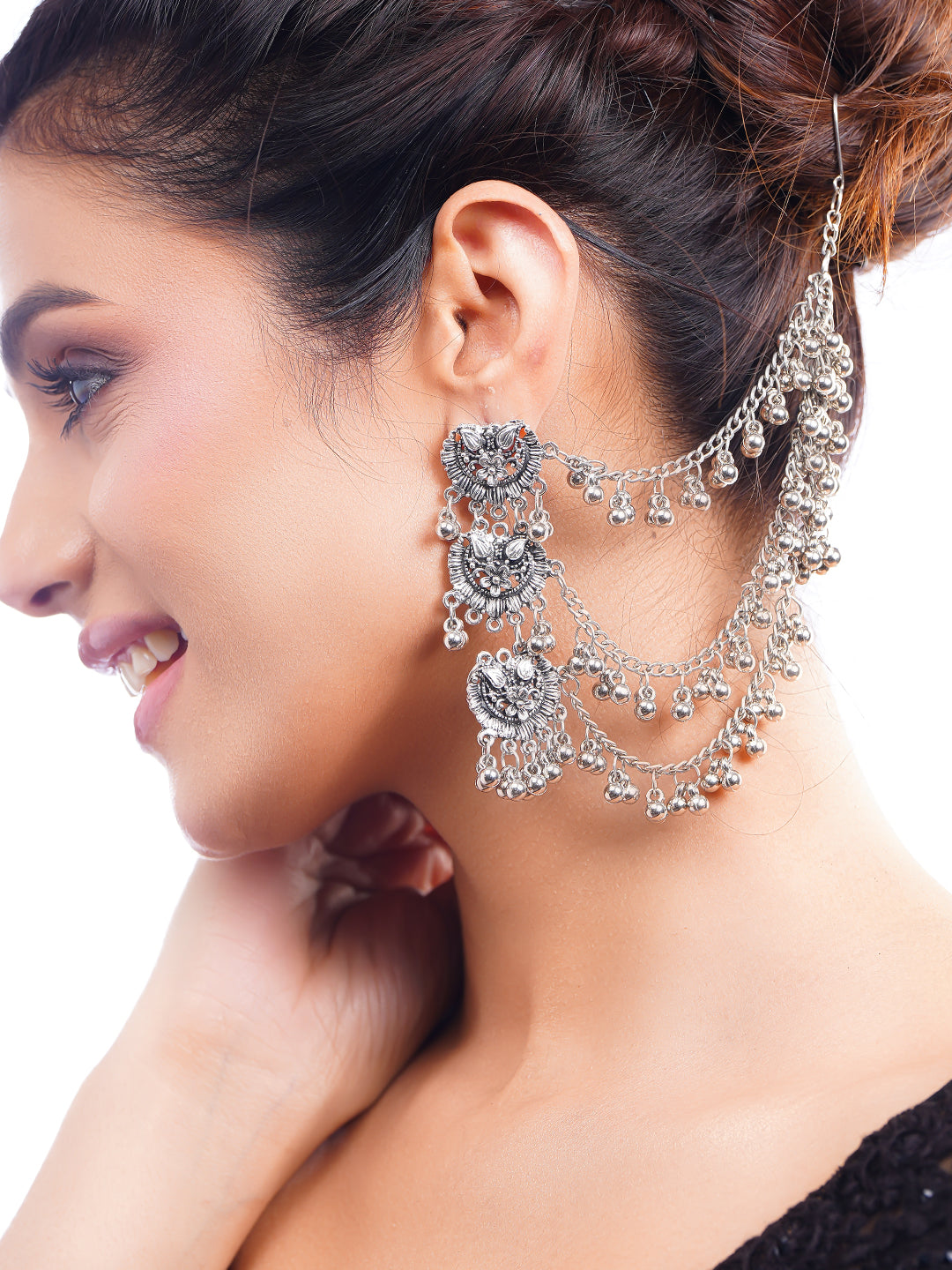【Rubans】 Oxidised Ghungroo Layered Ear Chain Statement Earrings｜オキシダイズド グングルー レイヤード イヤーチェーン ステートメントイヤリング