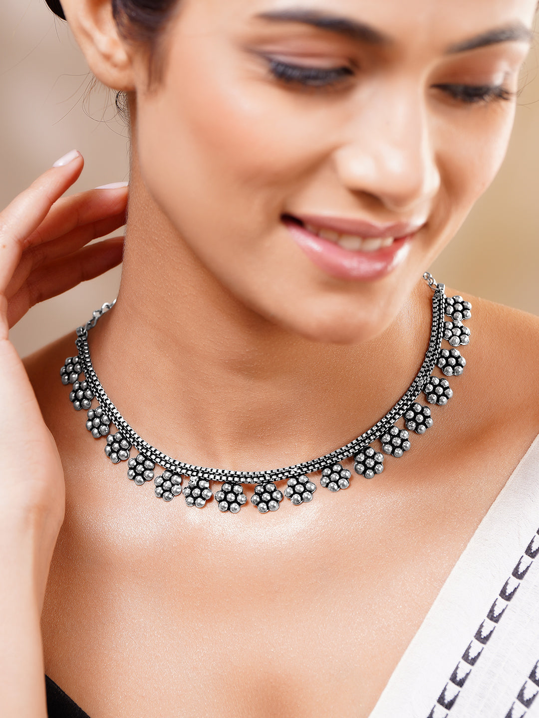 Vintage Oxidised Floral Statement Necklace フリーサイズ