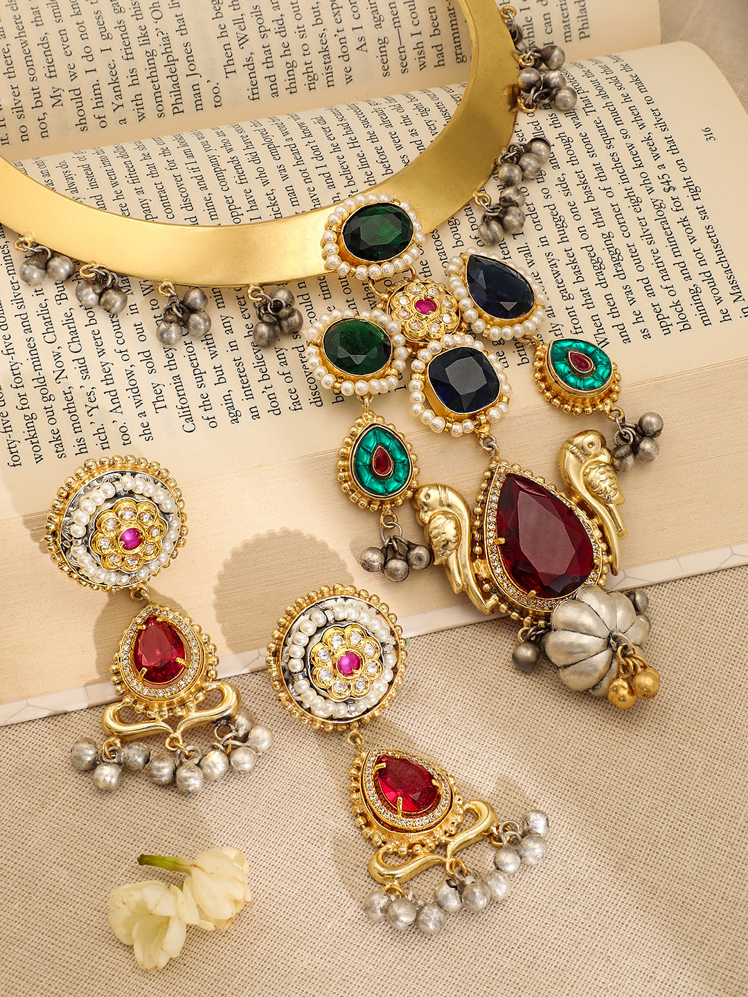 Multicolour Gold Necklace Set Multicolor