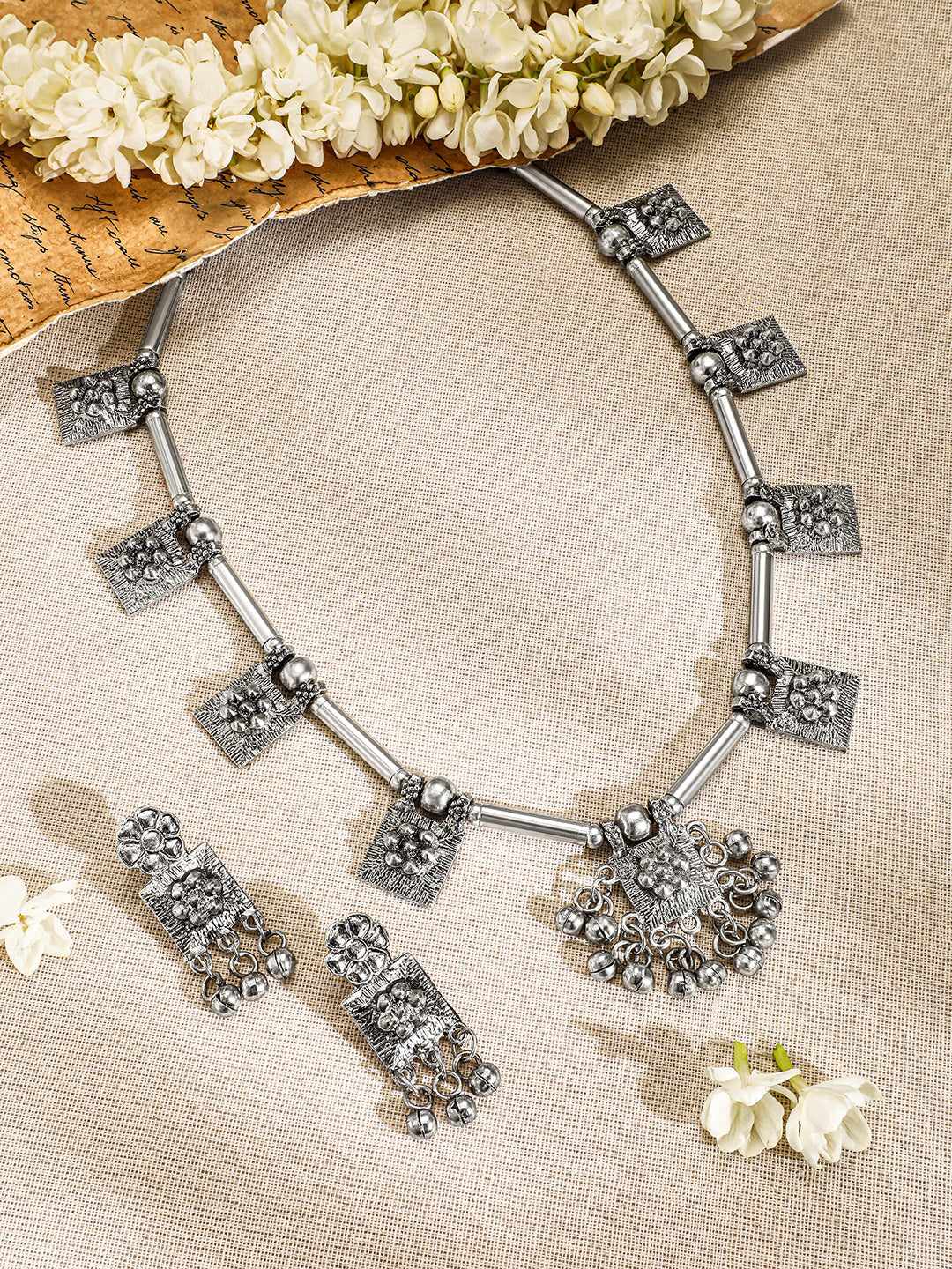 Oxidized Floral Beaded Geometric Necklace Set Silver