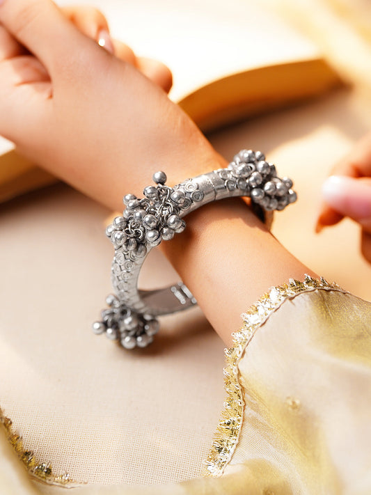 Oxidised Ghungroo Cluster Designer Bangle フリーサイズ