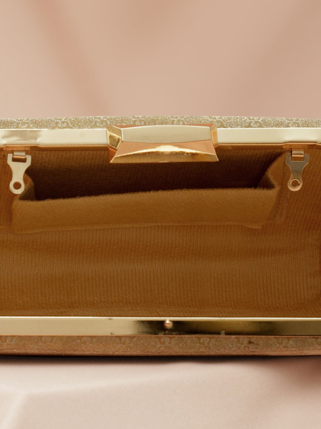 Rubans Gold-Toned Embossed Pattern Box Clutch with Metallic Frame & Snap Closure フリーサイズ