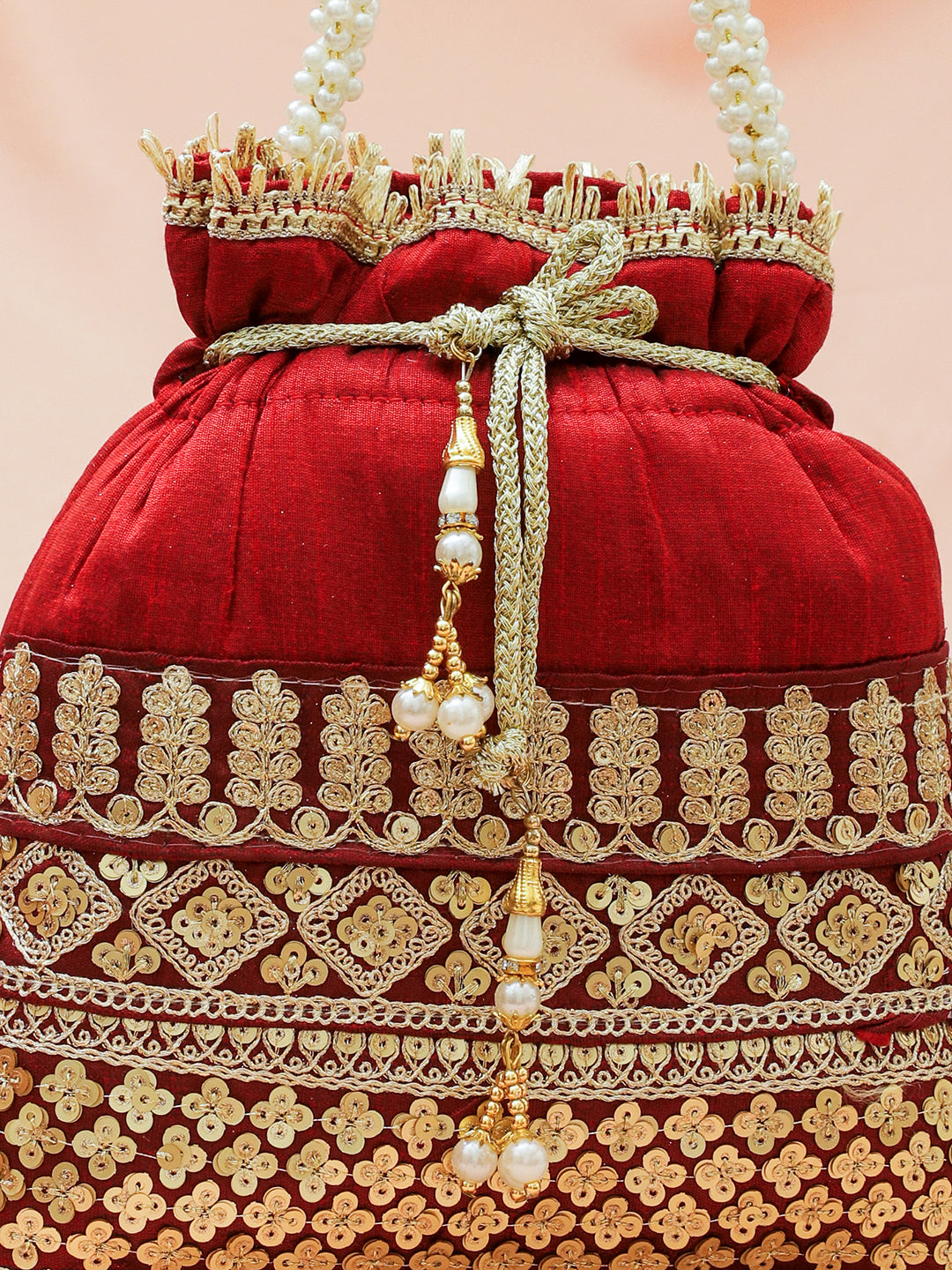 Gold Floral Embroidered Red Potli With Pearl Handle フリーサイズ