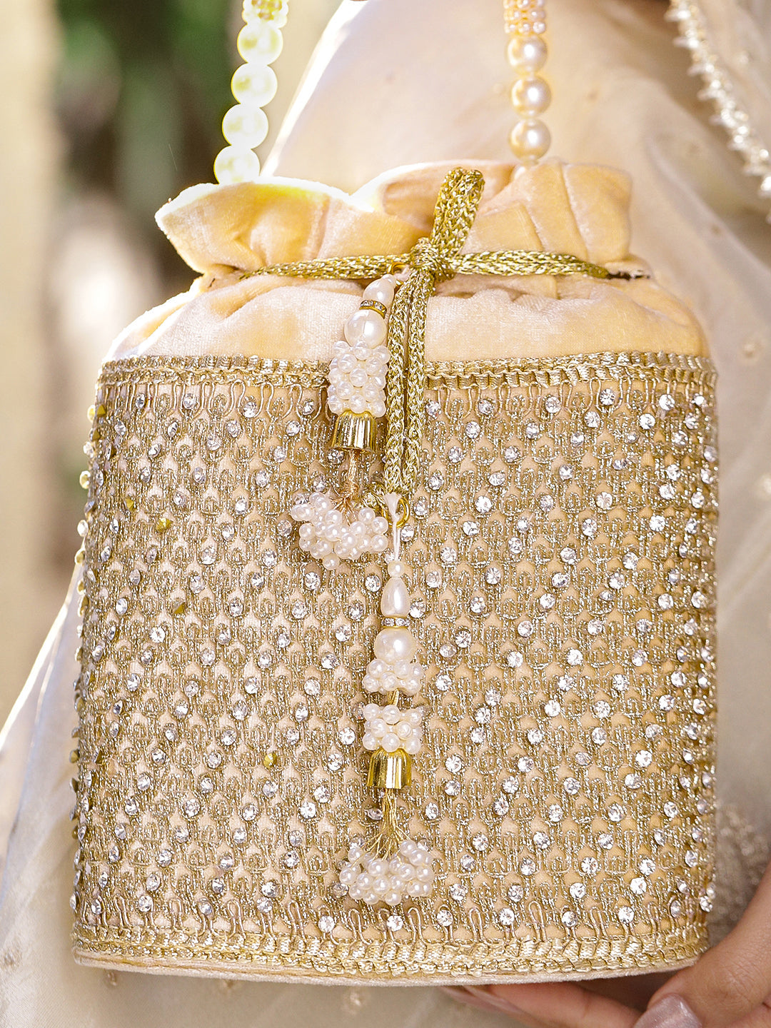 Beige Embroidered Potli Bag With Pearl Handle フリーサイズ