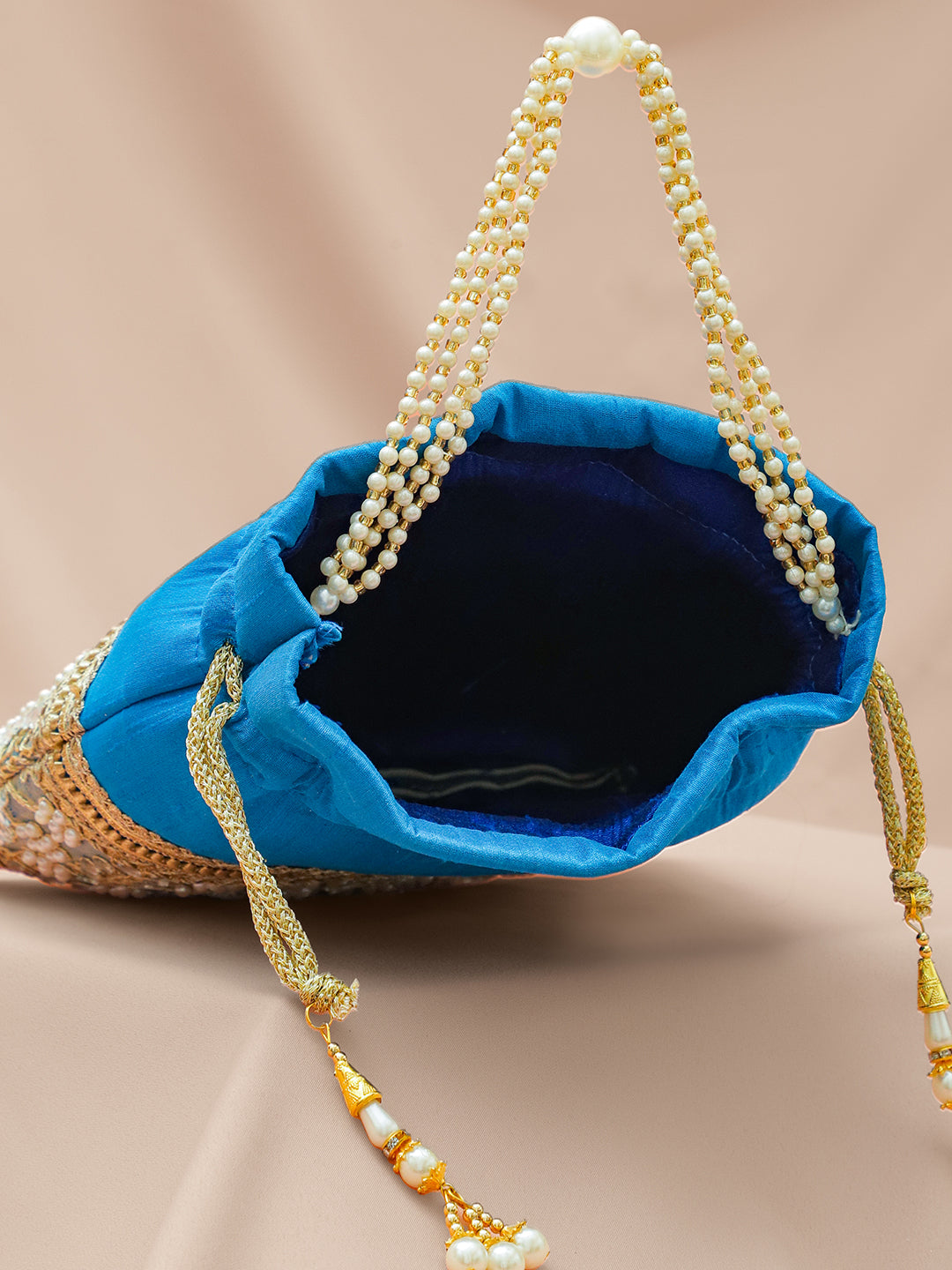 Rubans Women Embellished Wrist Loop Potli Clutch with Golden Zari Border & Beaded Handle フリーサイズ