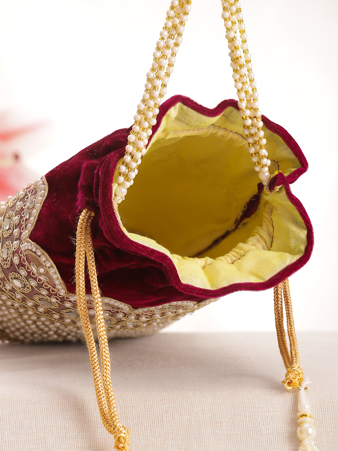 Bridal Pearl Embroidered Potli Bag フリーサイズ