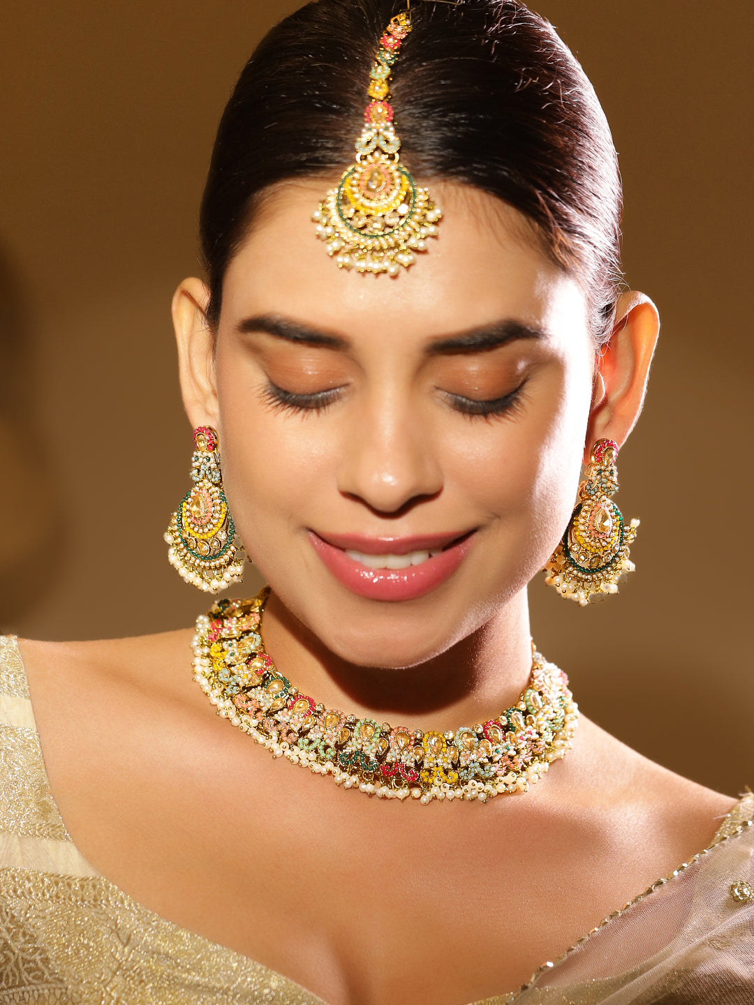 Multicolor studded Jewellery Set With Pearl Drops Gold