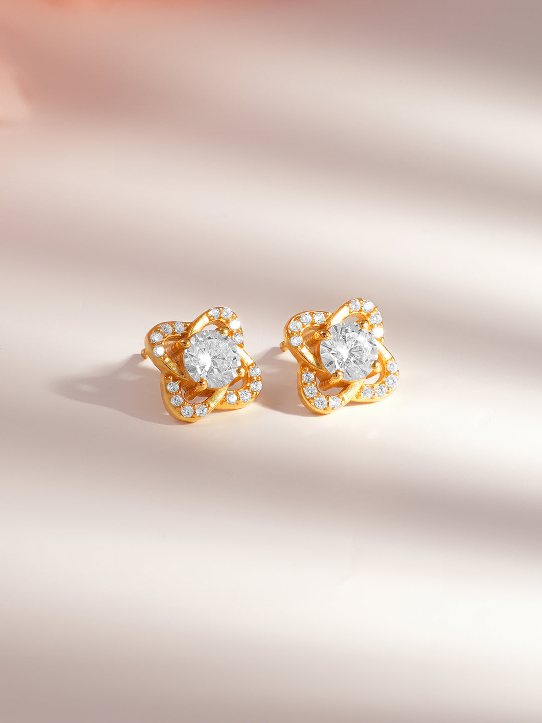 925 Silver Diamond Floral Stud Earrings フリーサイズ