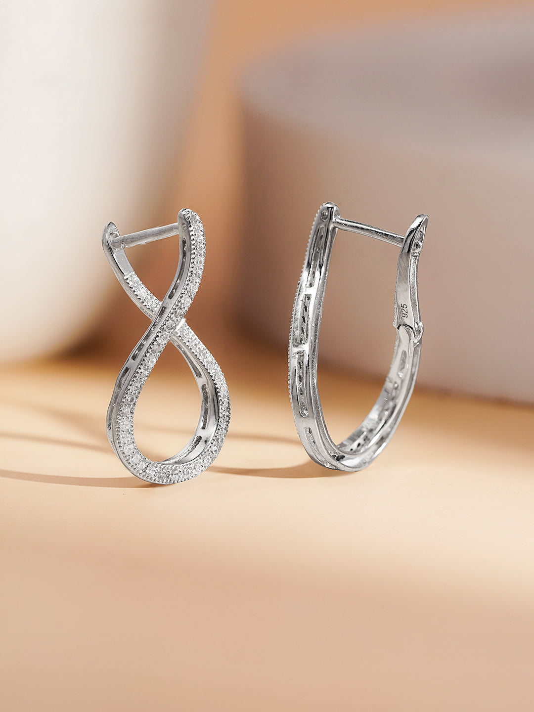 925 Silver Teardrop Crystal Stud Earrings フリーサイズ