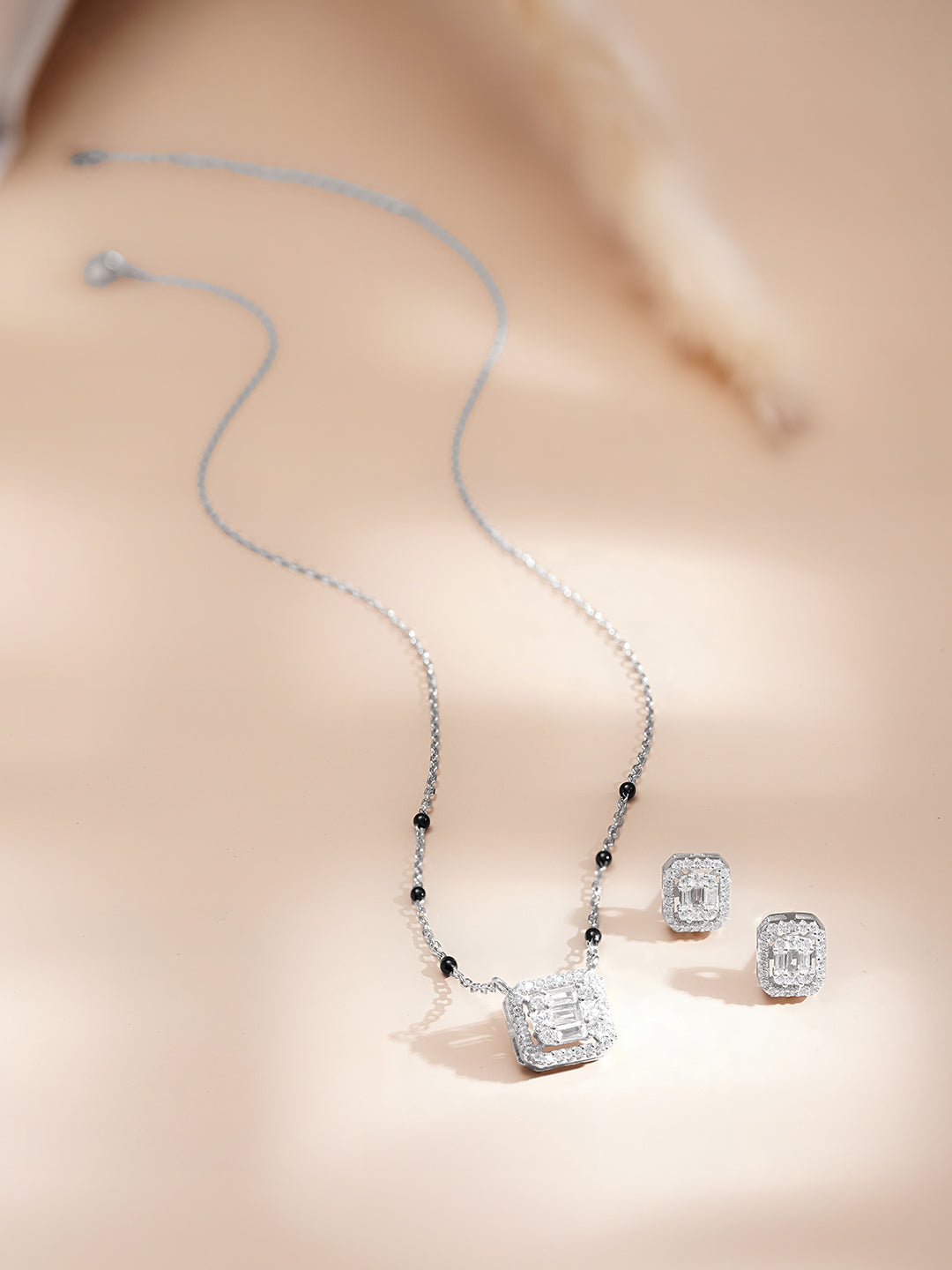 925 Fine  Silver Crystal Glow Pendant Set Length-20 cm : Width-0.8 cm